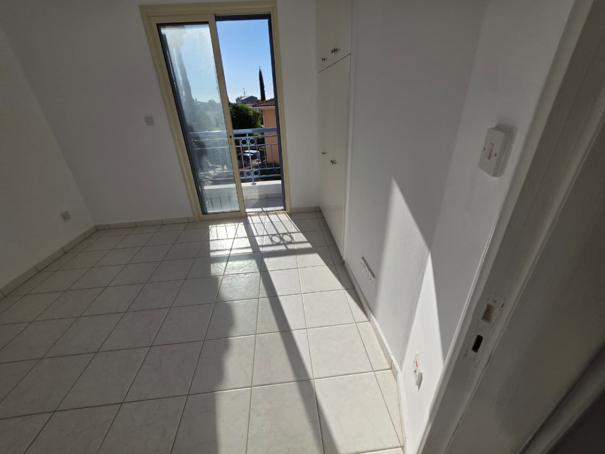 Semi Detached Villa For Sale  in  Anarita