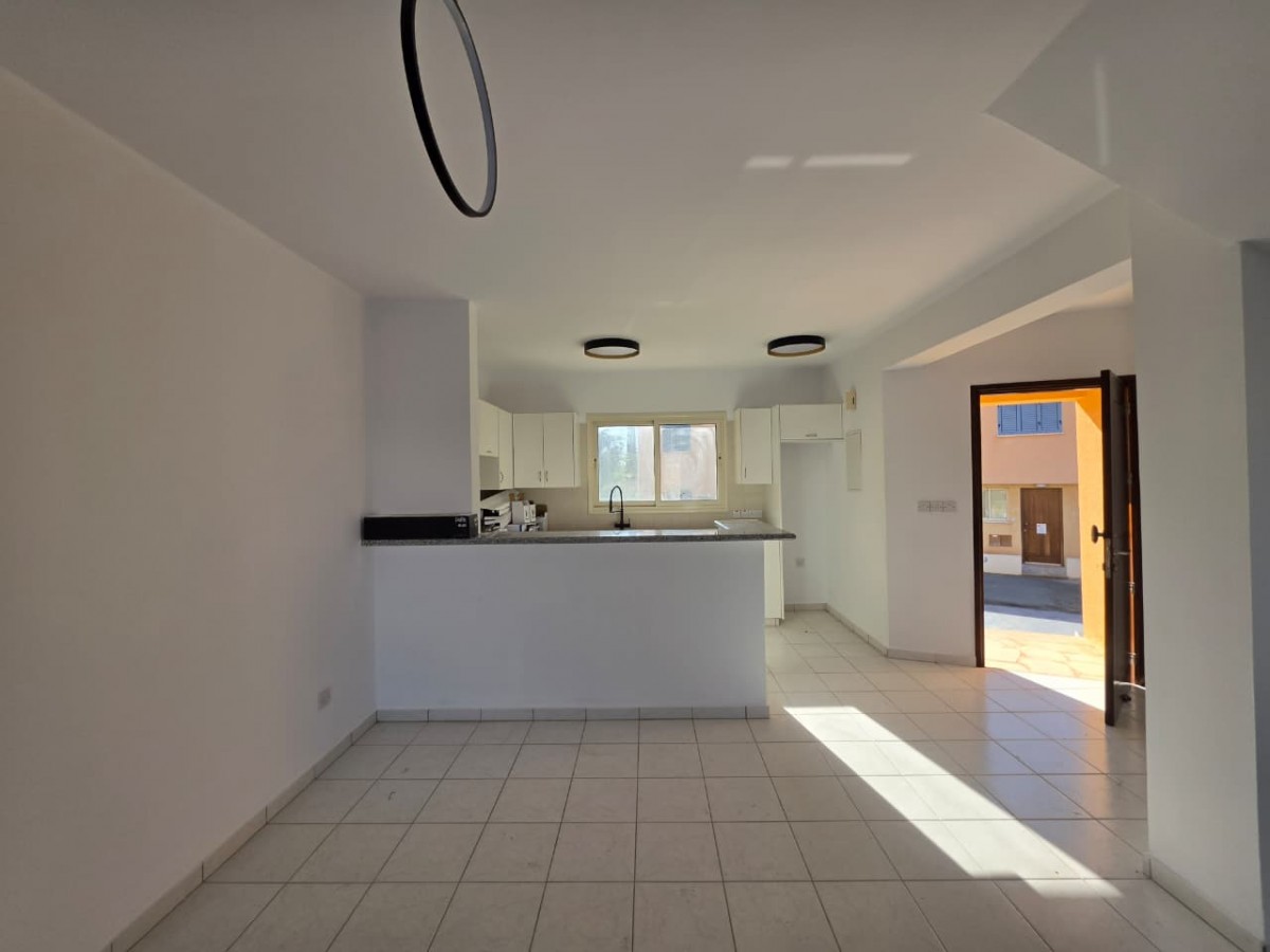 Semi Detached Villa For Sale  in  Anarita