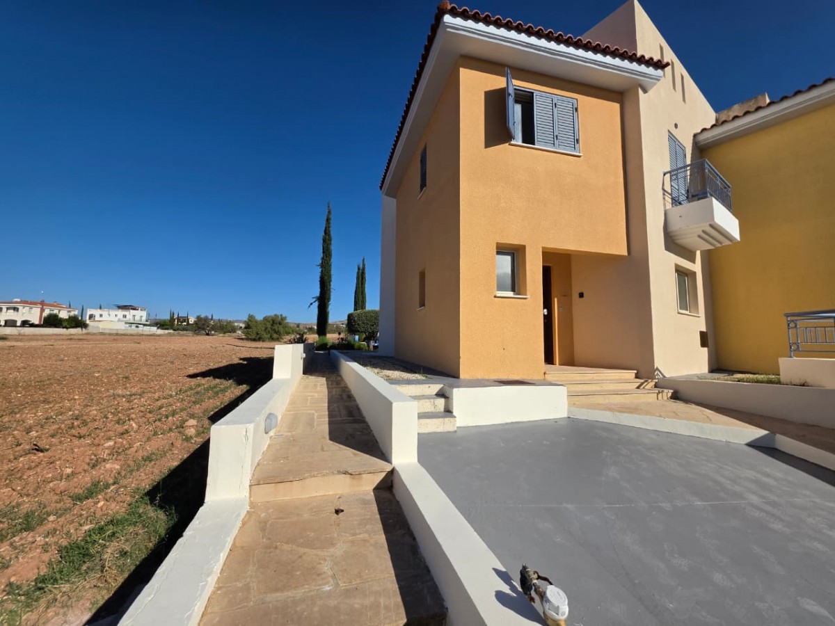 Semi Detached Villa For Sale  in  Anarita