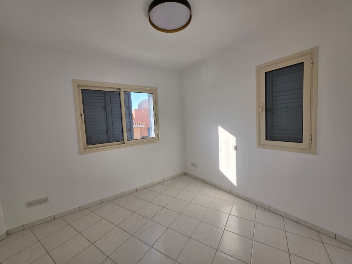 Semi Detached Villa For Sale  in  Anarita