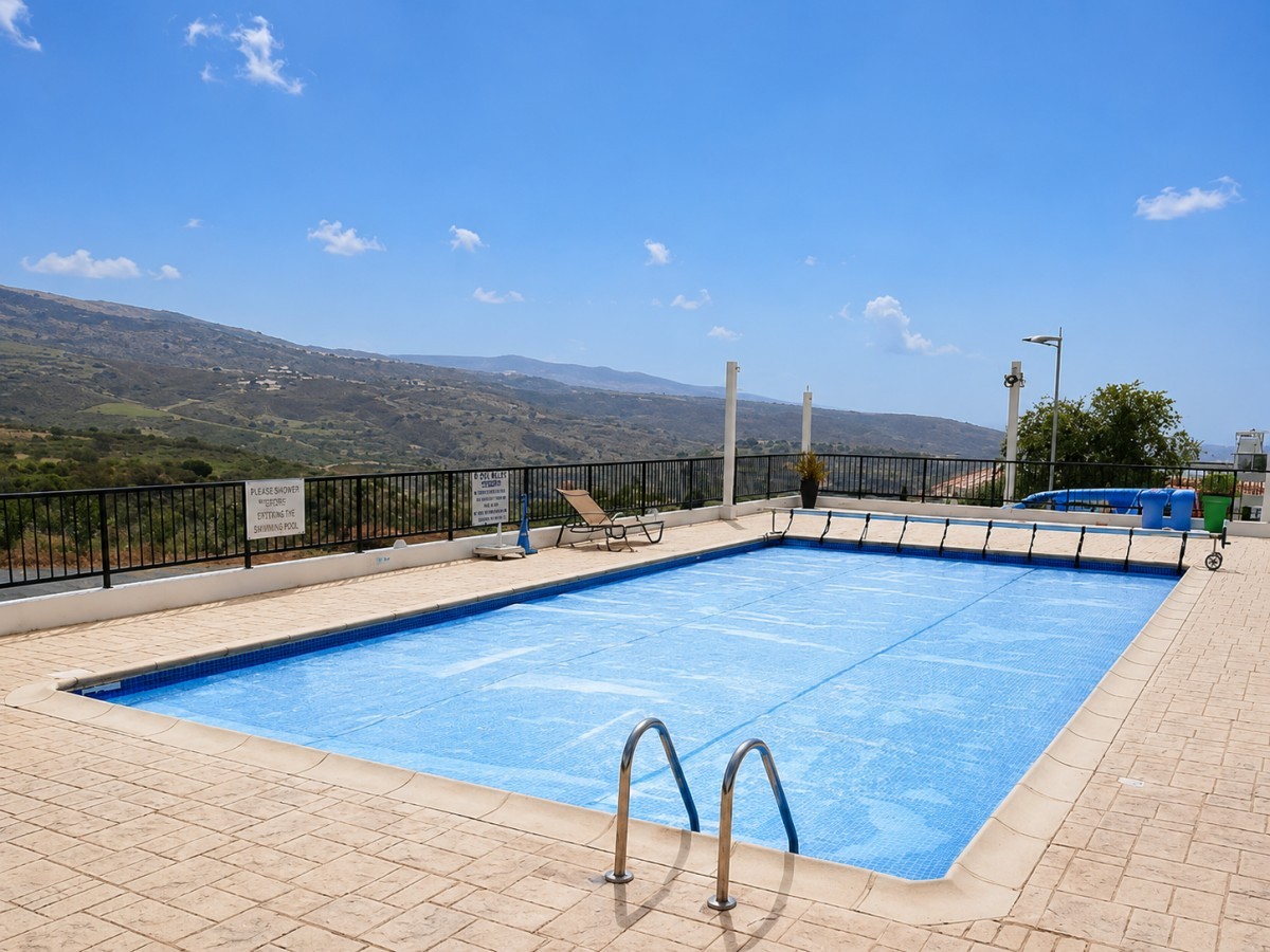 Studio For Sale  in  Peyia