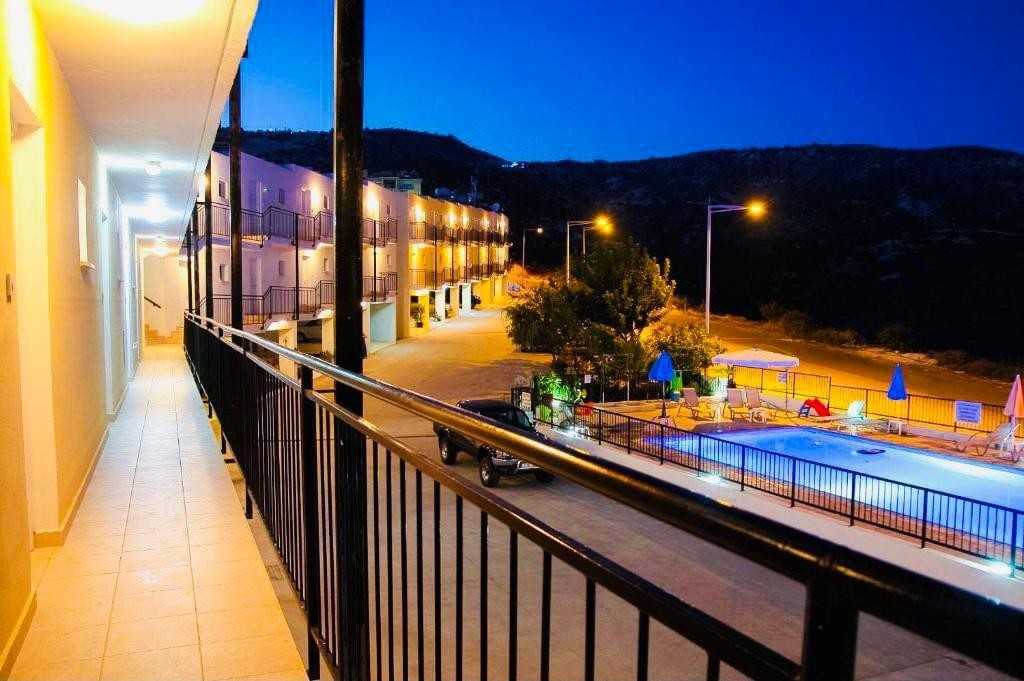 Studio For Sale  in  Peyia