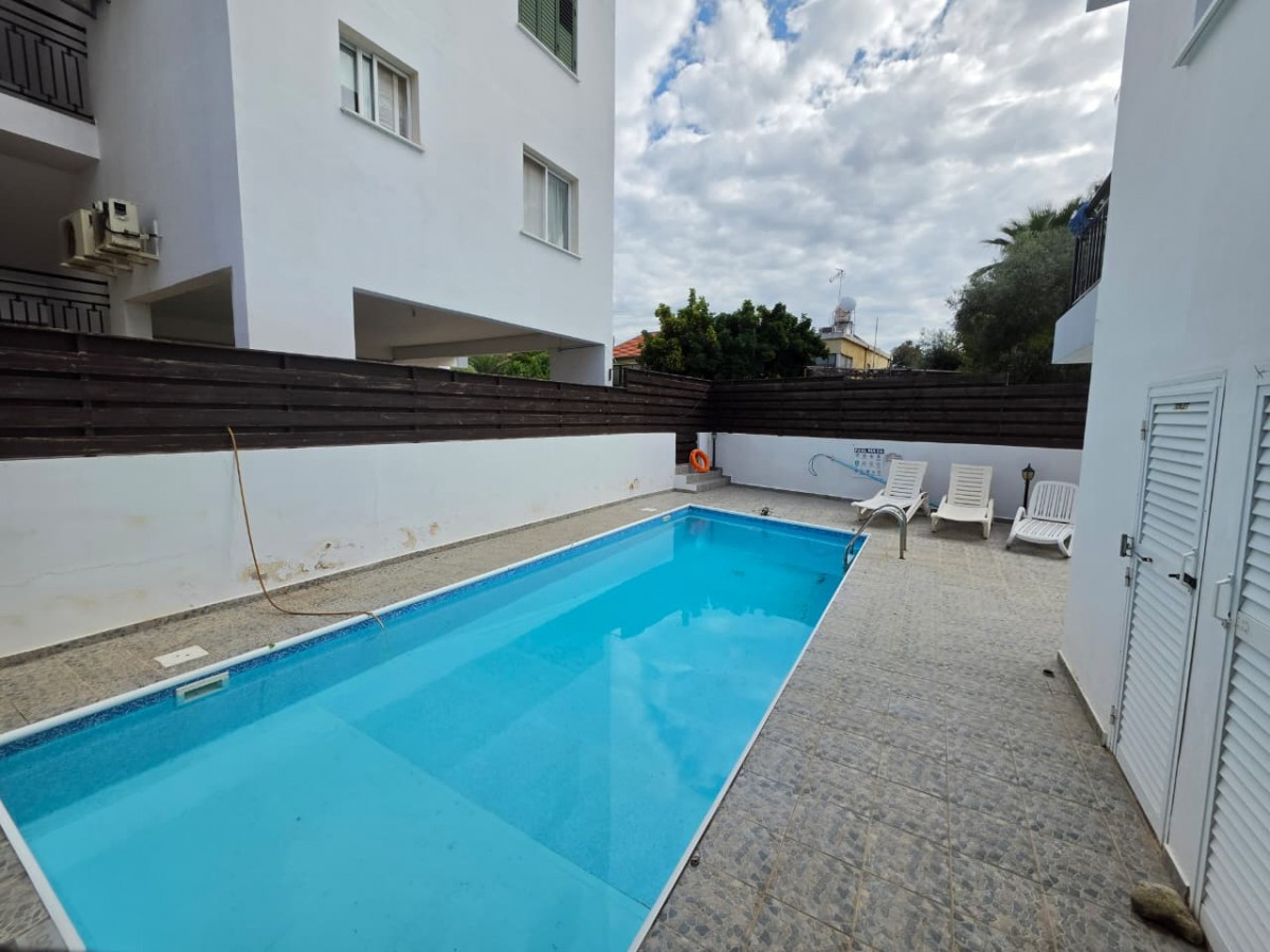 Apartment For Sale  in  Moutallos