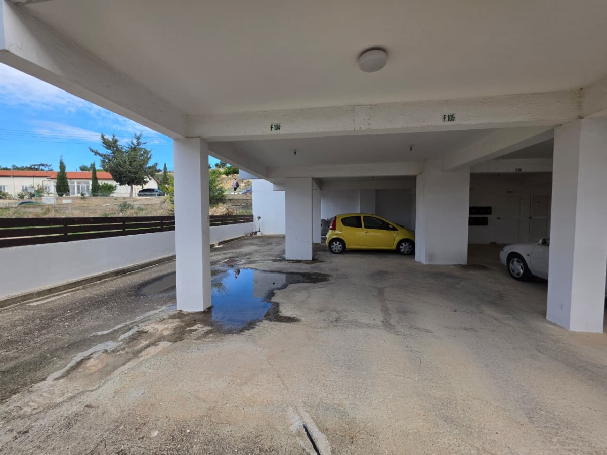 Apartment For Sale  in  Moutallos