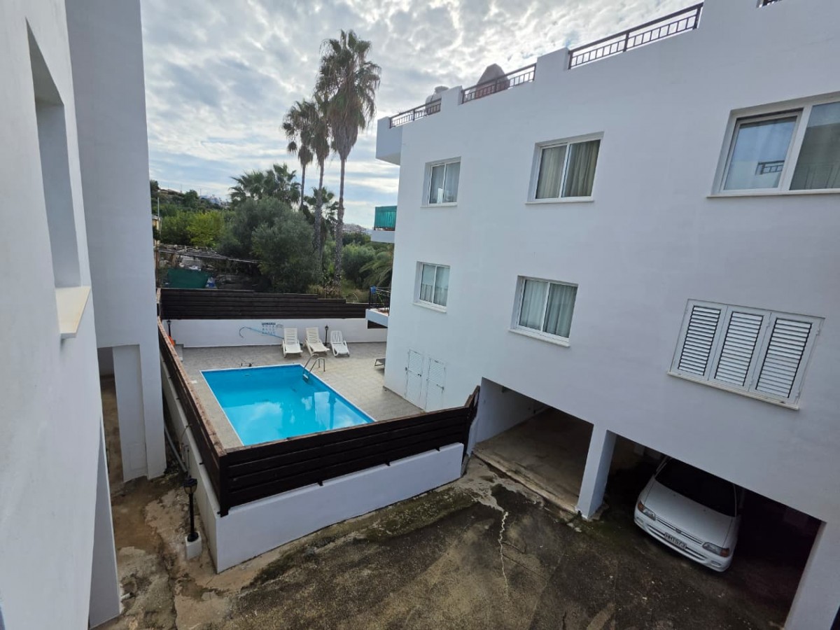 Apartment For Sale  in  Moutallos